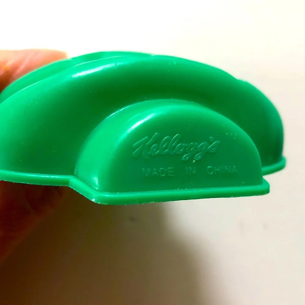 Vintage Kellogg's Rice Krispie 3D Treat Mold - Christmas Tree Green set of 2